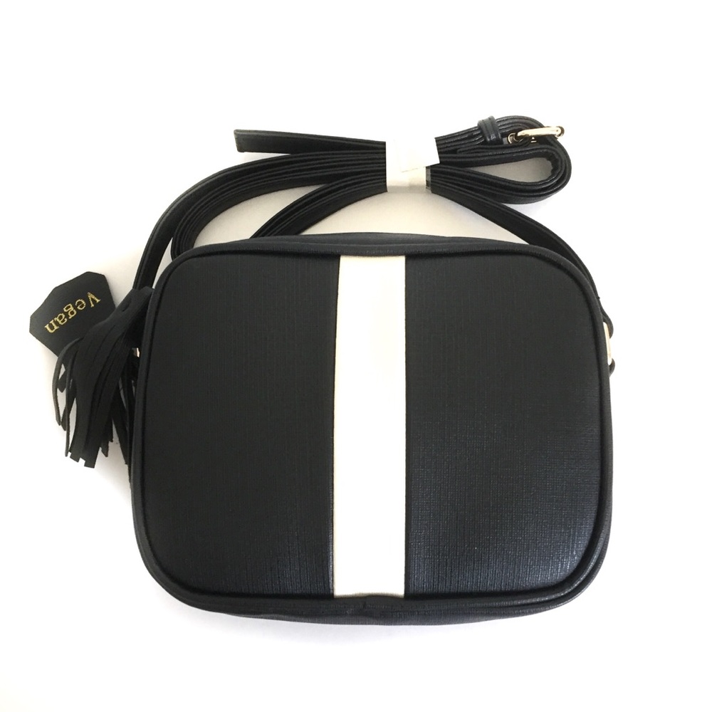 Vegan Women's Medium Crossbody Purse Black…